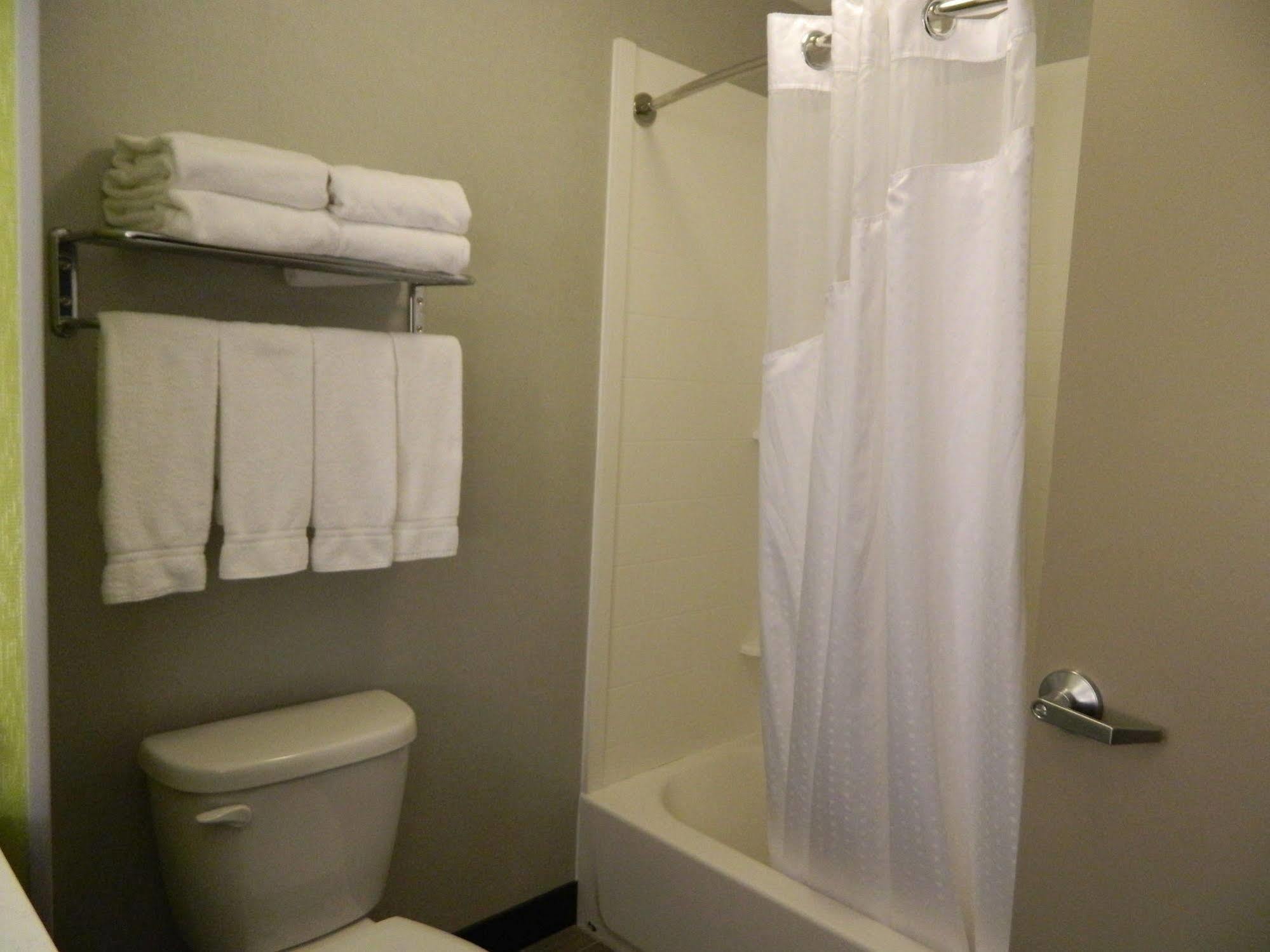 Holiday Inn Express & Suites Shippensburg By Ihg Exterior foto